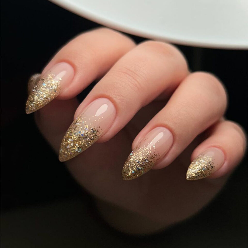 Seize 2023's Top 4 Holiday Nail Trends